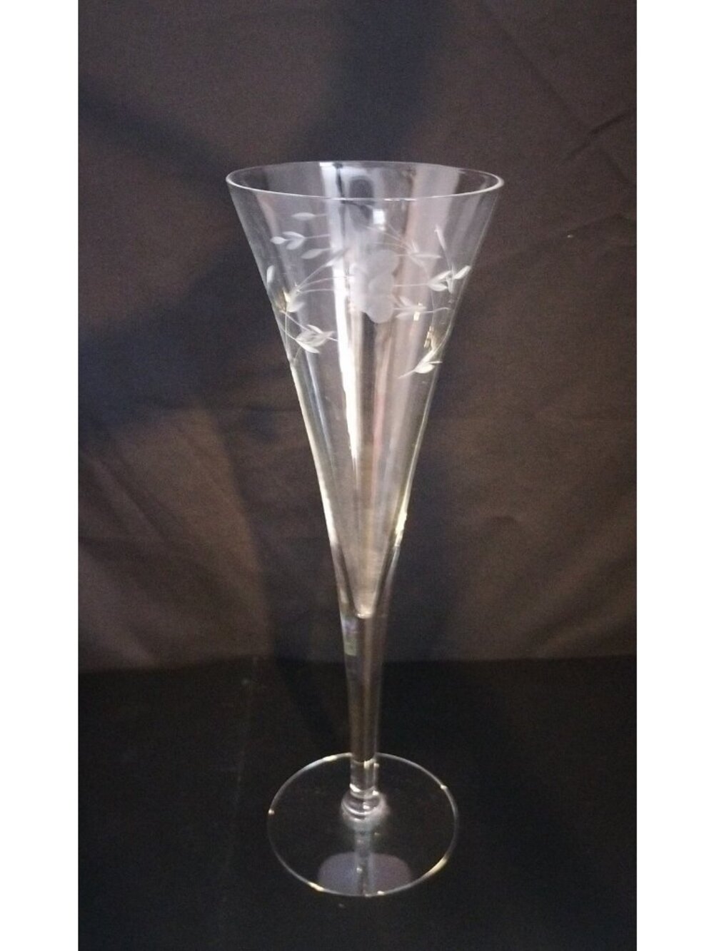 One Crystal Champagne Glass Flute Flower Etched
